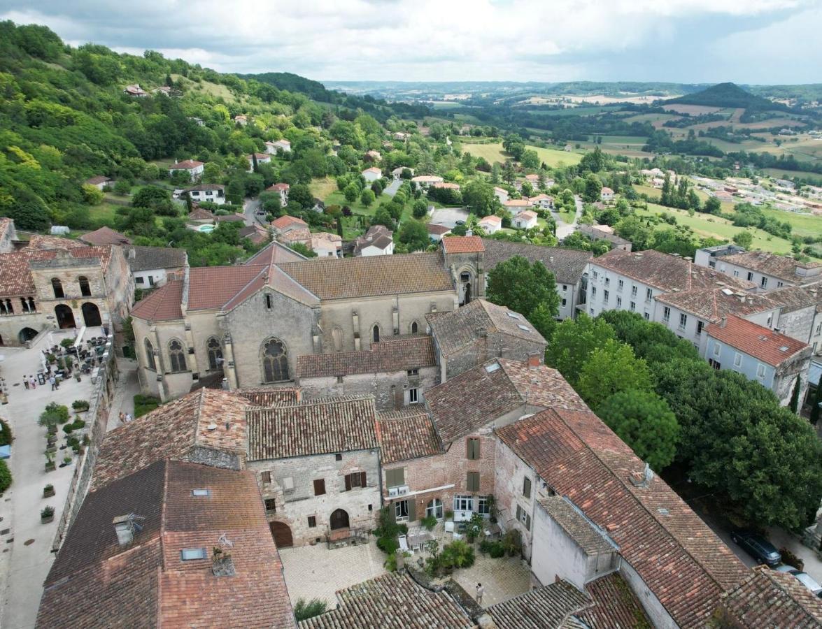 La Maison Sur La Place Penne-dʼAgenais Exterior foto